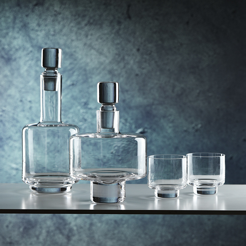 Kit à liqueur moderne et minim - Decanter Aerator Set avis et prix